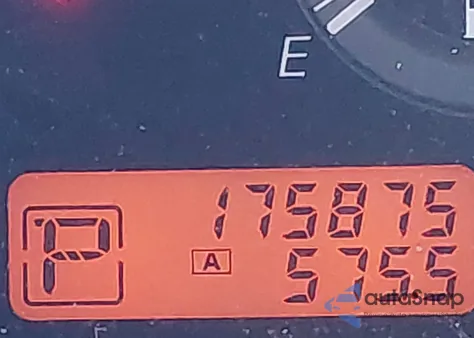 2010 Nissan Versa 1.8Sl z USA, uszkodzony, nr VIN 3N1BC1CP6AL377115